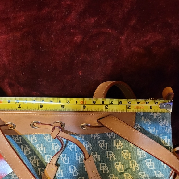 Purse - Picture 2 of 5